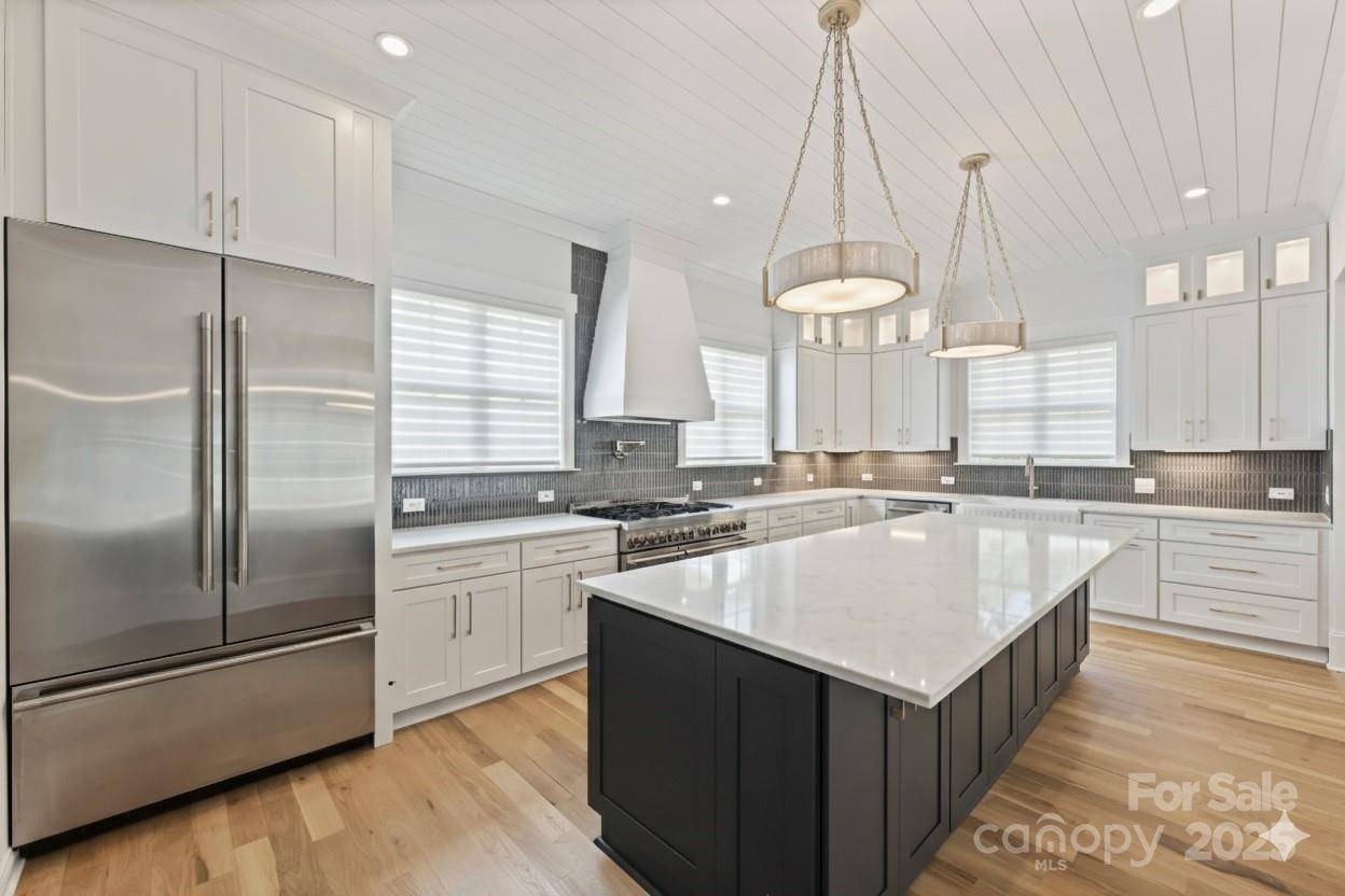 Charlotte, NC 28270,5014 Ohm LN