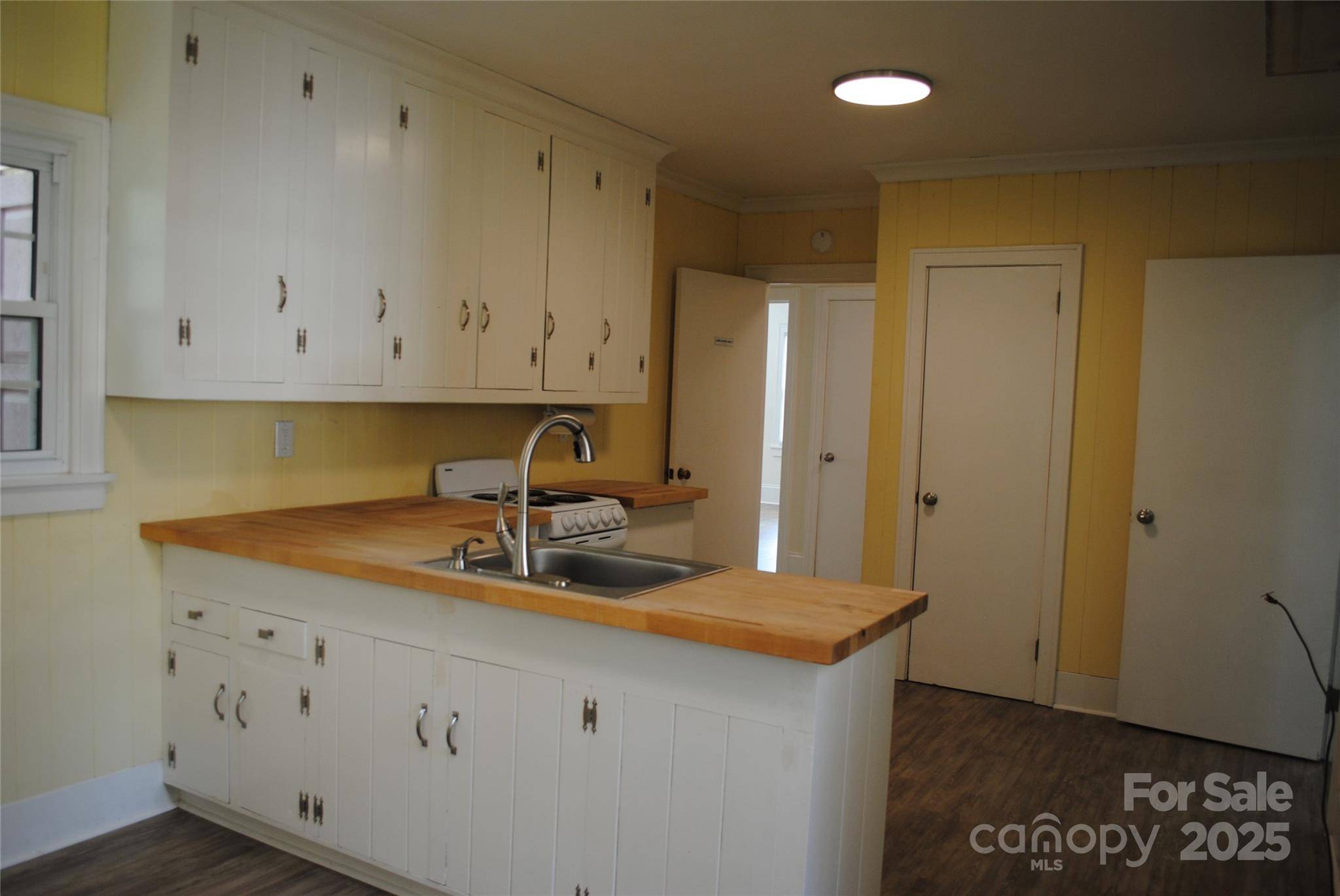 Salisbury, NC 28144,636 Statesville BLVD