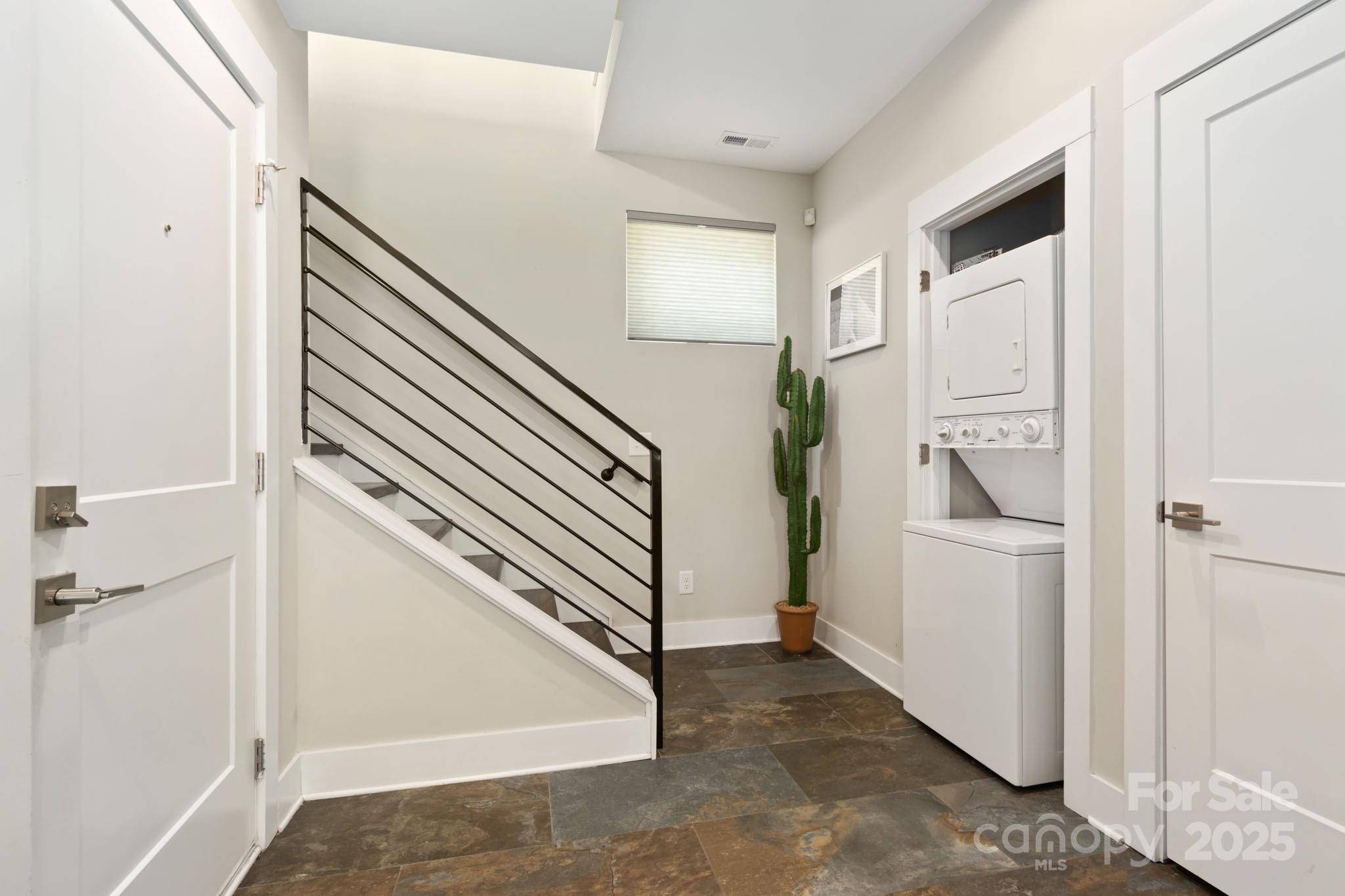 Charlotte, NC 28202,924 Westbrook DR #A