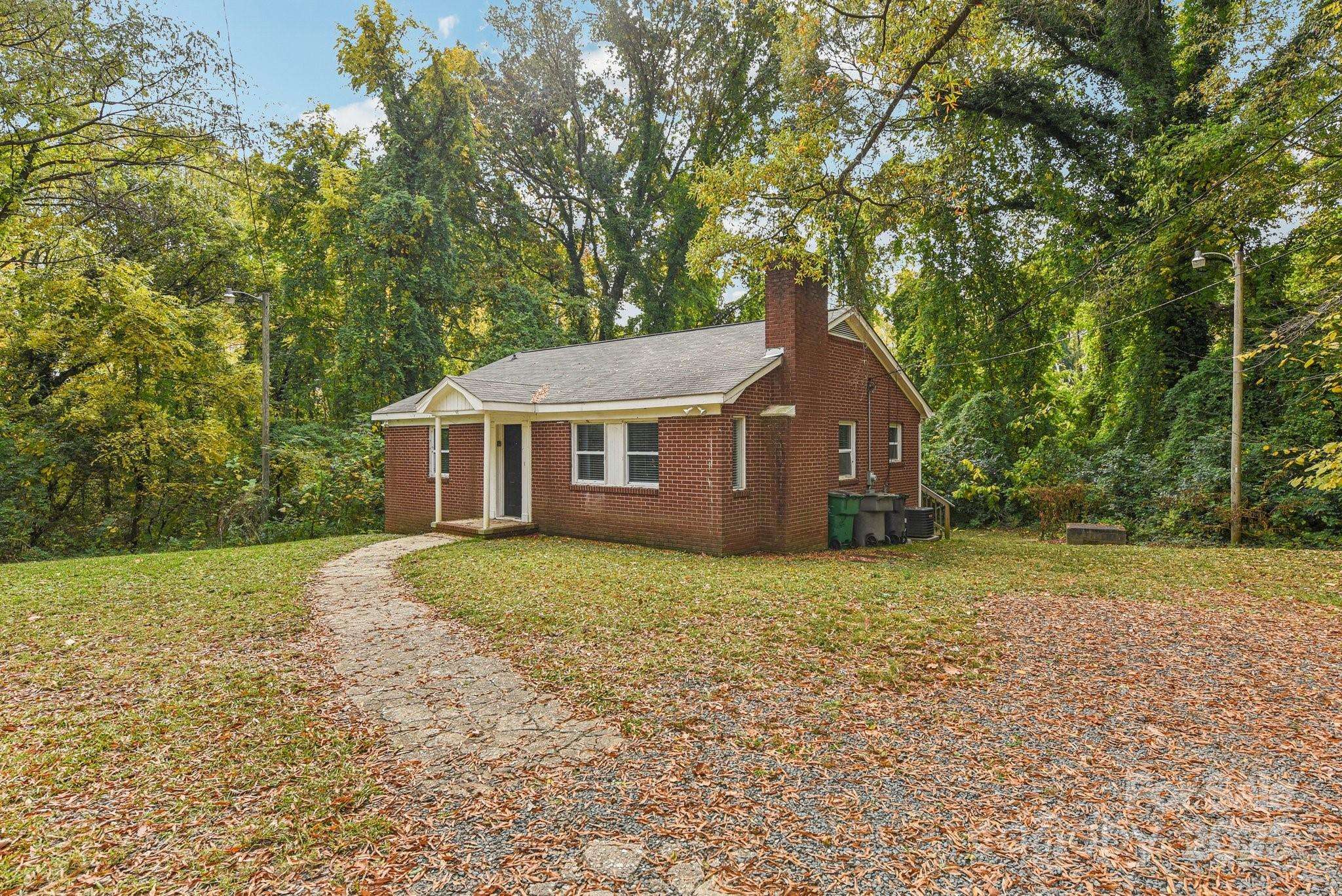 Charlotte, NC 28208,2996 Shady LN