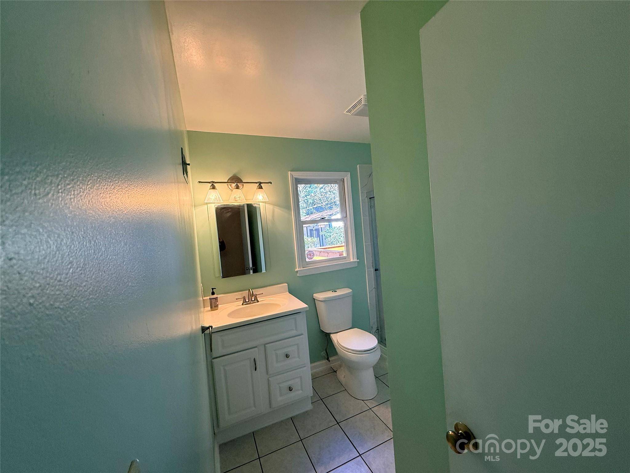 Charlotte, NC 28215,5315 Ruth DR