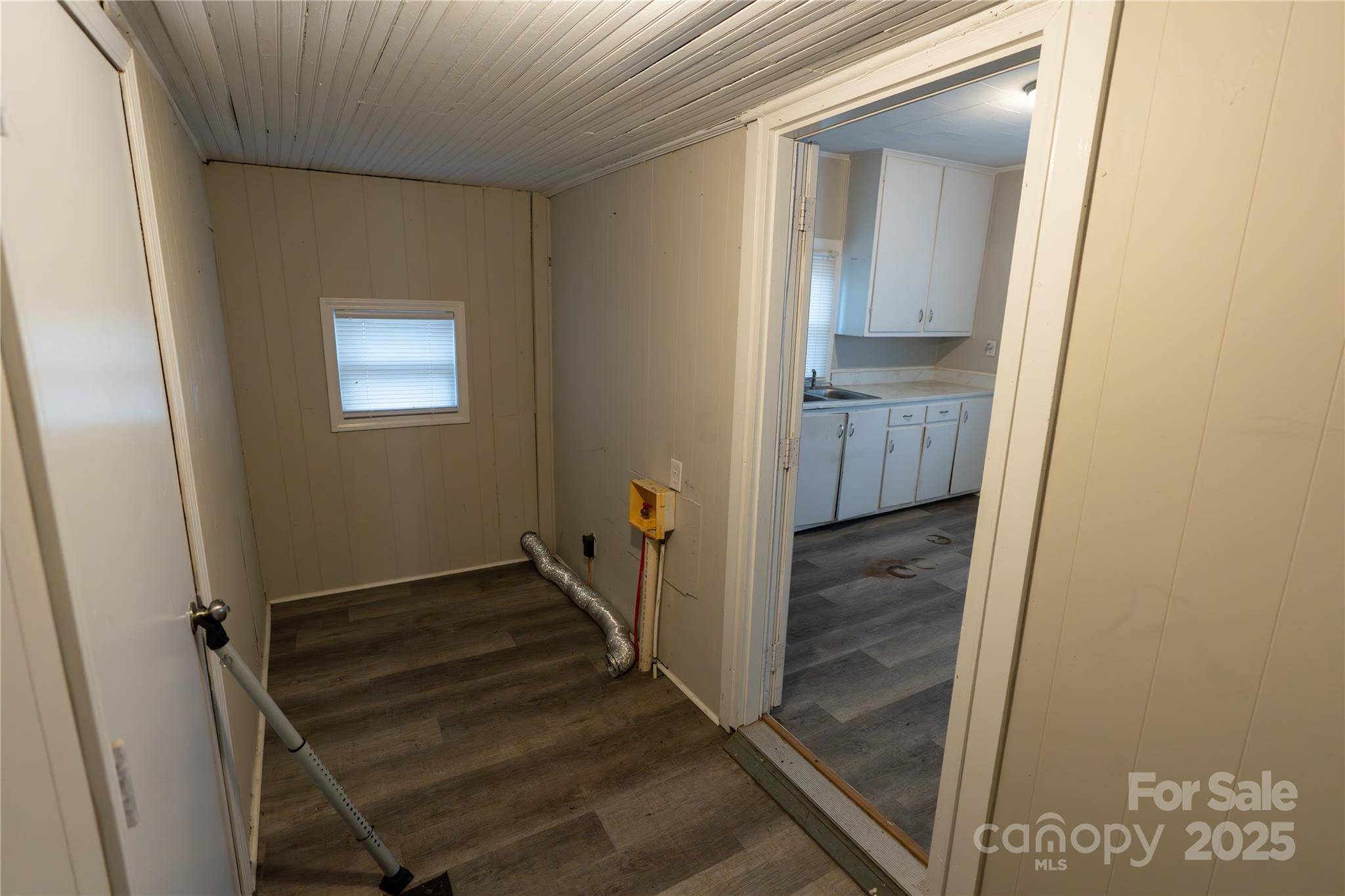 Concord, NC 28025,275 Academy AVE NW