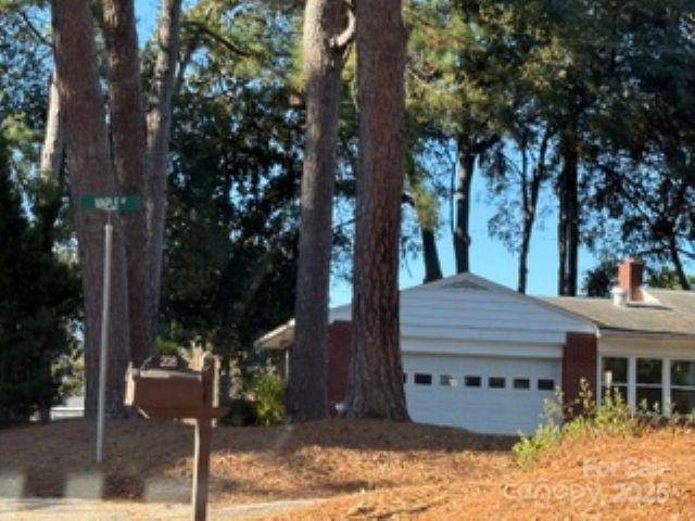 Cheraw, SC 29520,106 Huckleberry DR