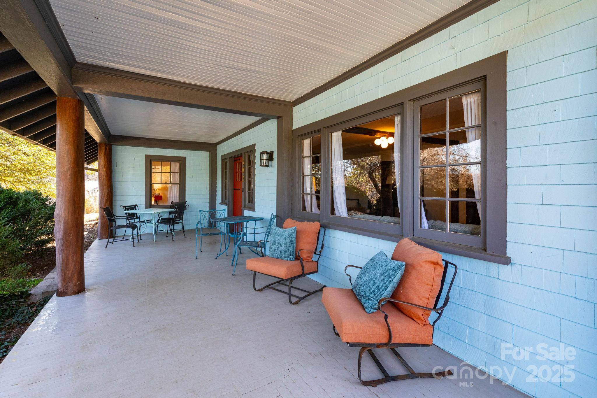 Asheville, NC 28806,302 Iron Ridge LOOP