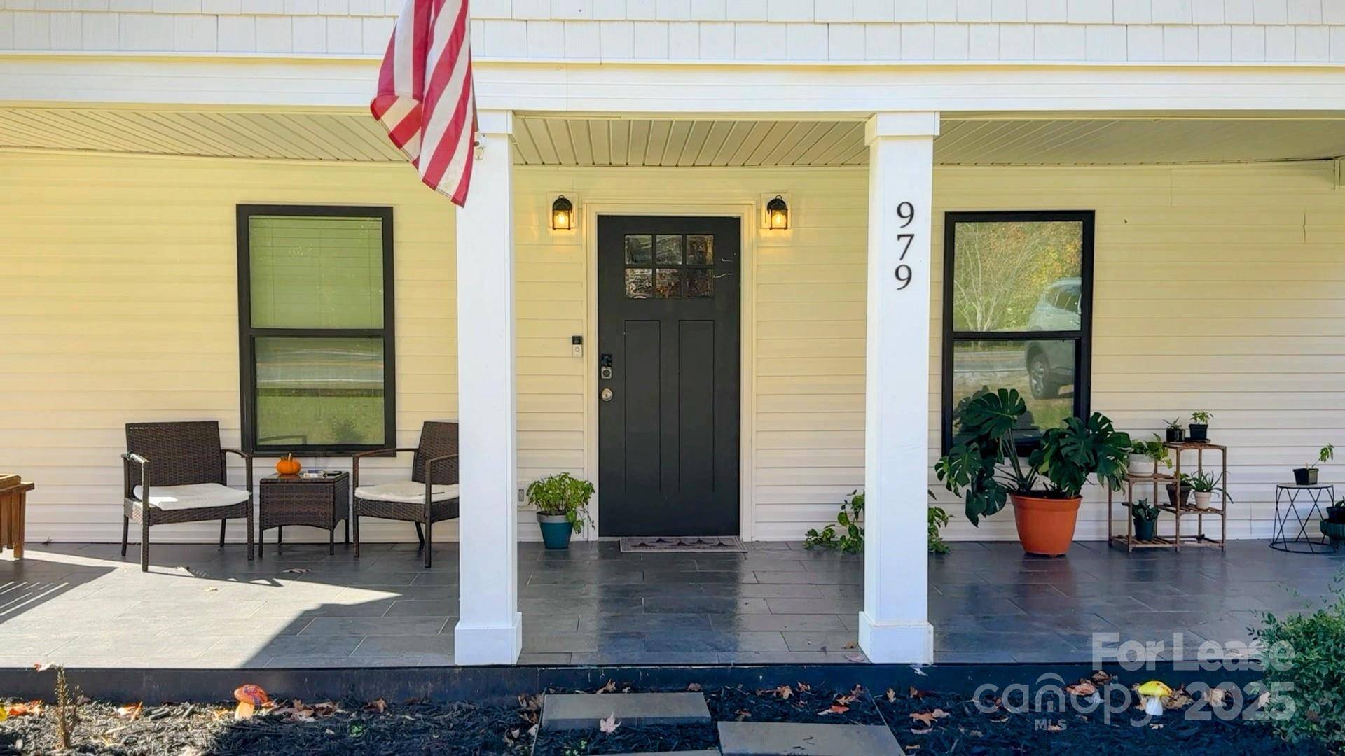 Tryon, NC 28782,979 Howard Gap RD