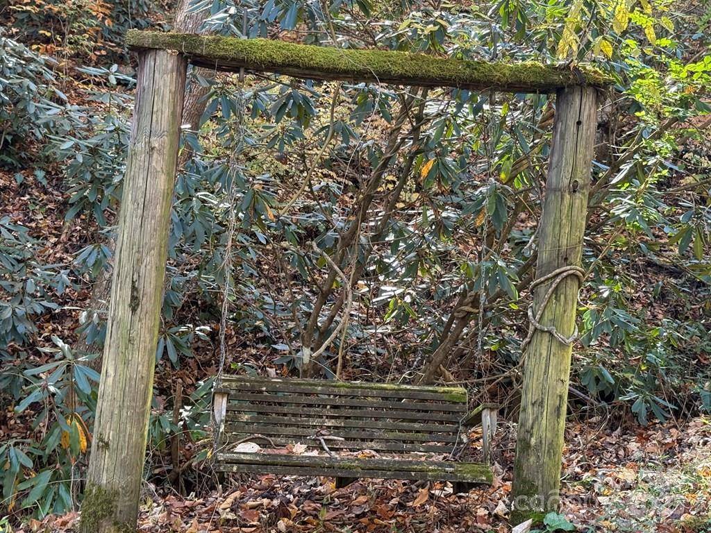 Sylva, NC 28779,82 Merry Cove RD