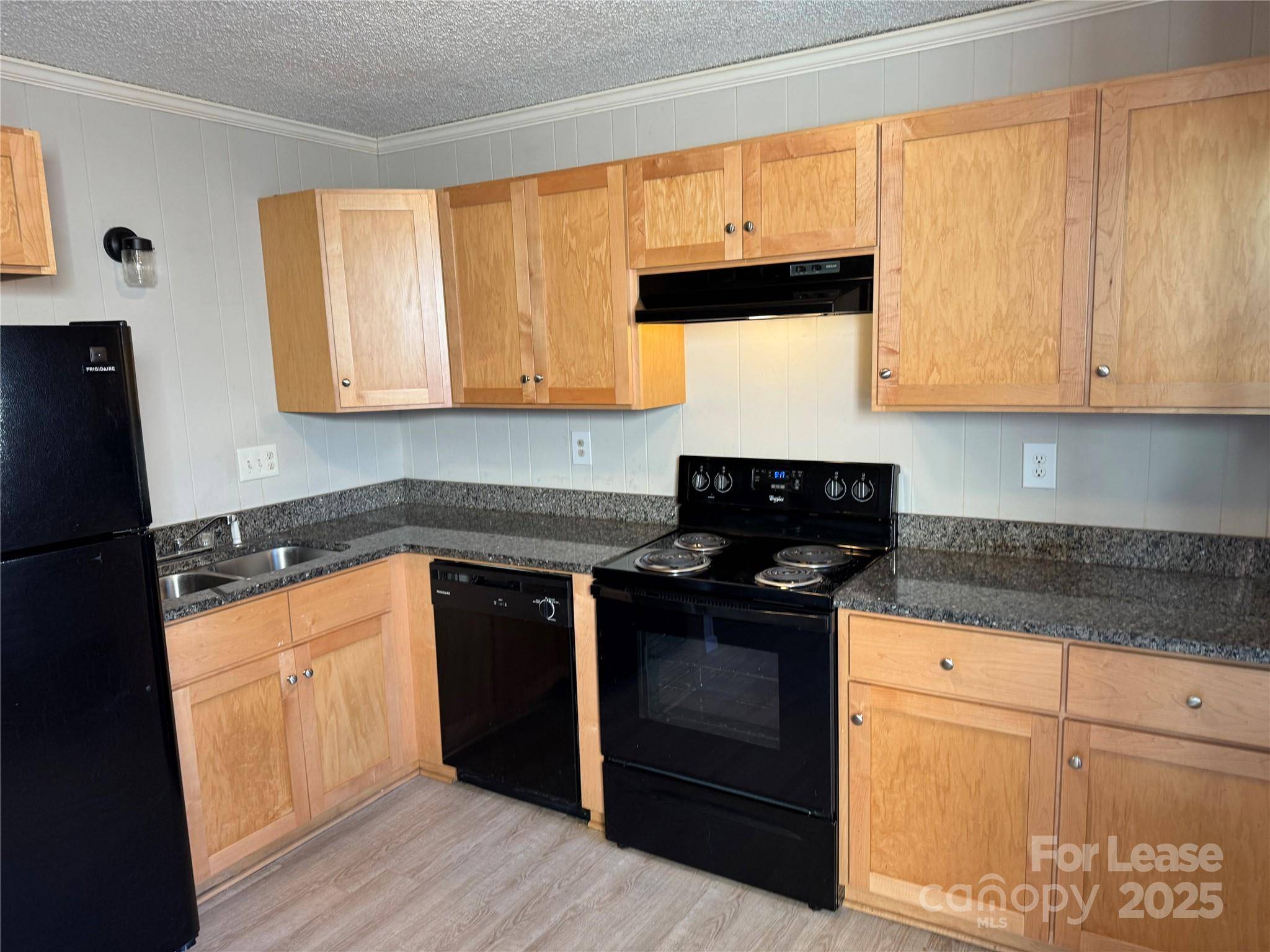 Concord, NC 28025,157 Brookwood AVE NE #14