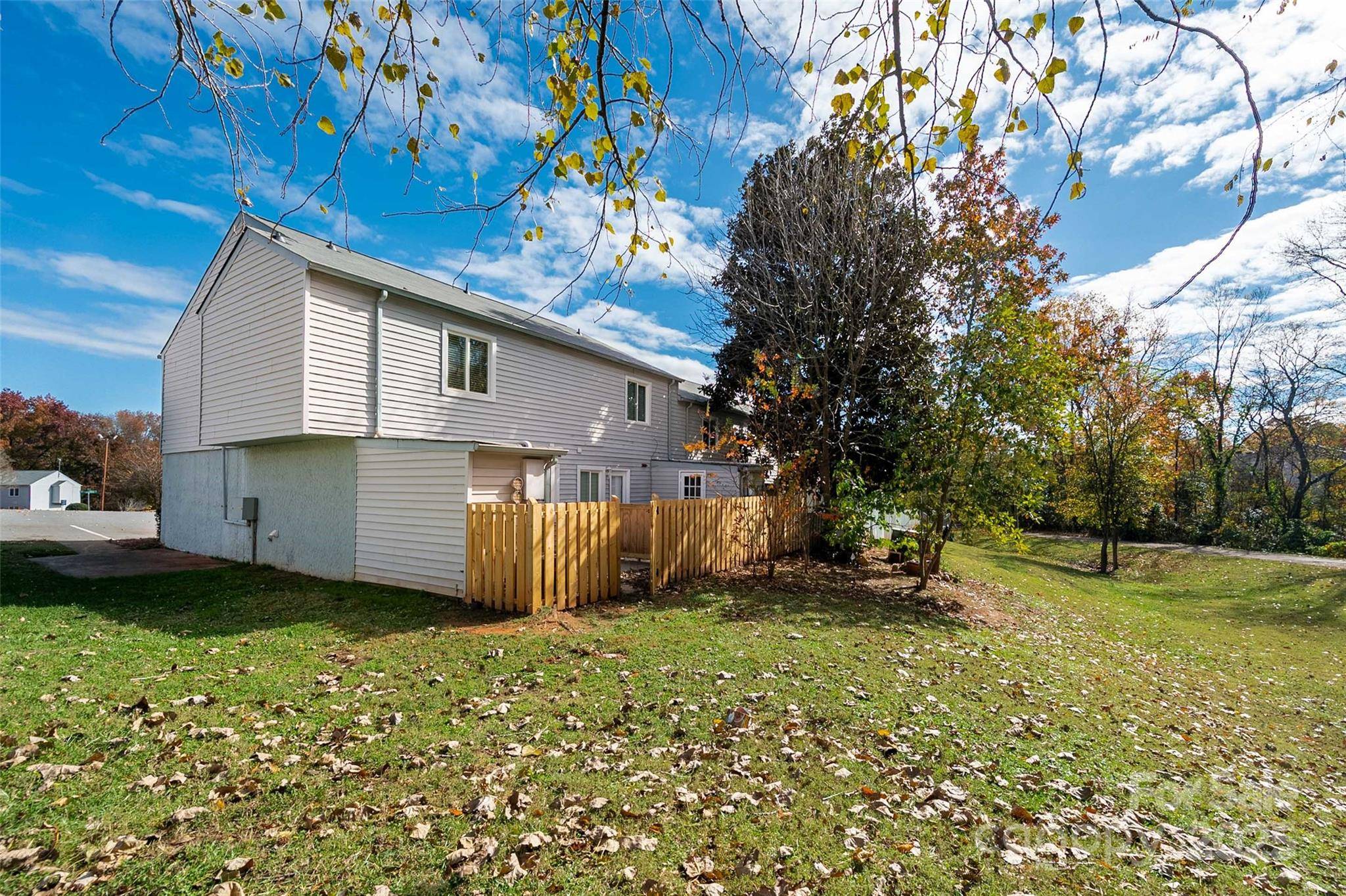 Charlotte, NC 28277,1908 Harvest LN