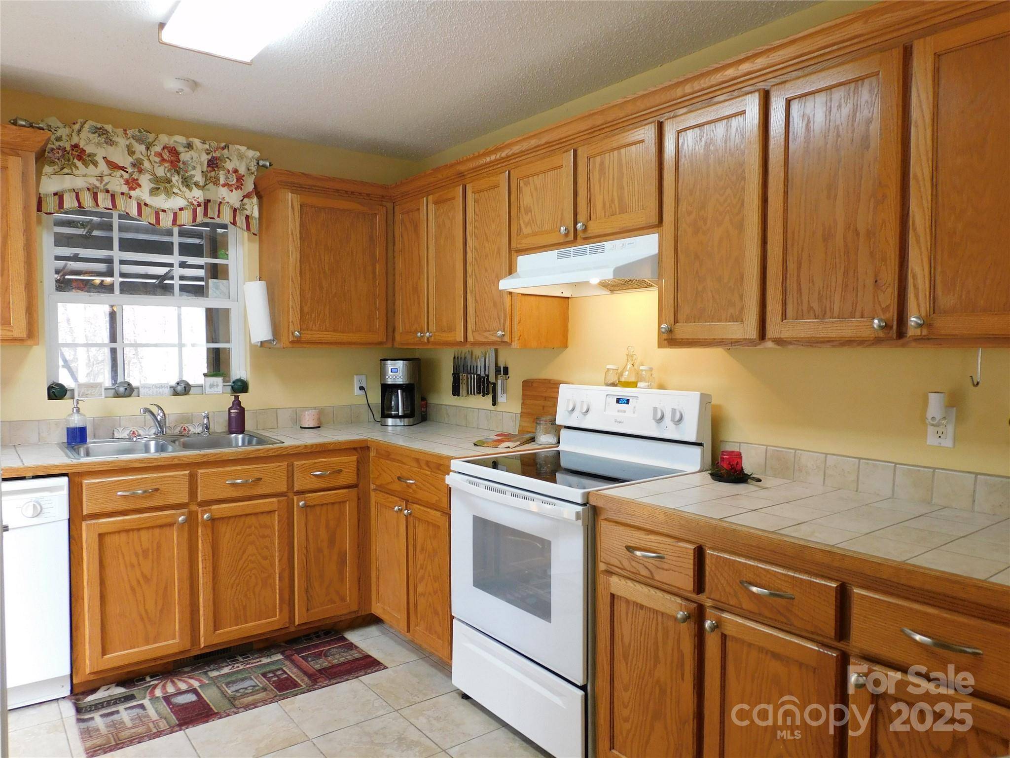 York, SC 29745,111 Eighth ST