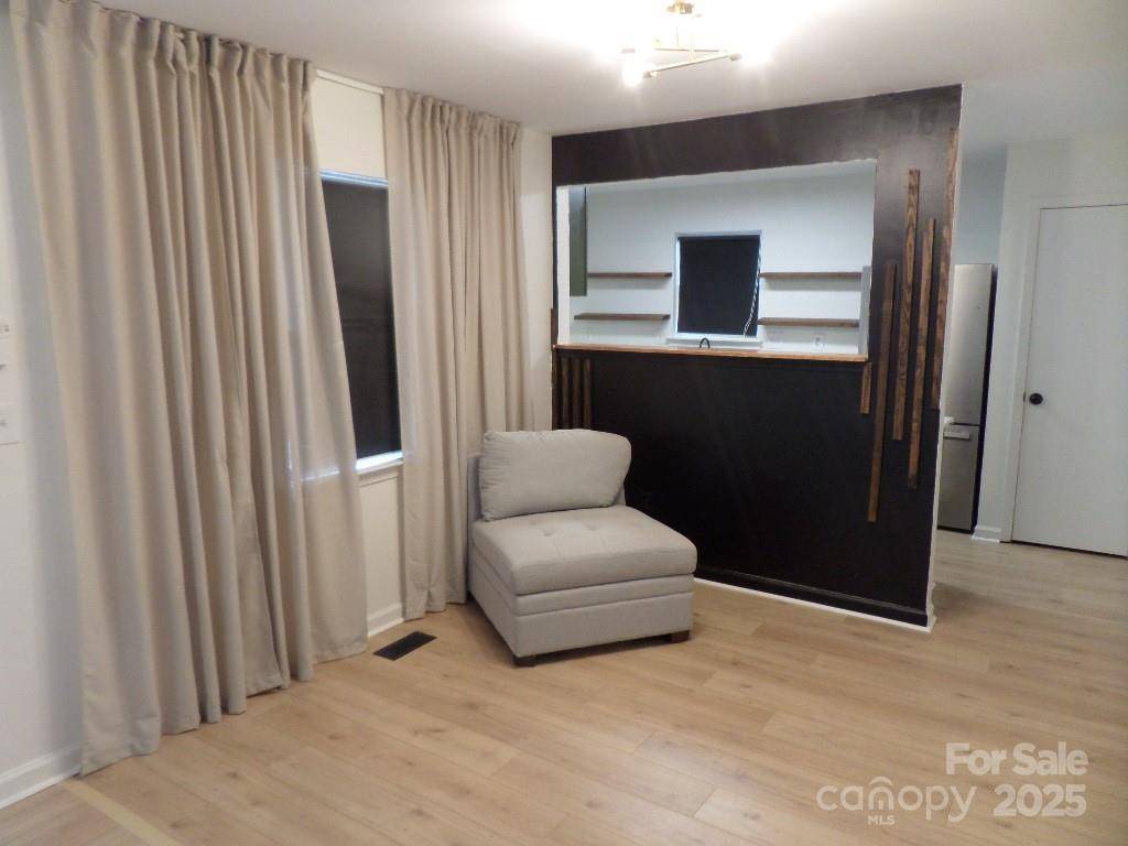 Charlotte, NC 28216,3216 Lasalle ST