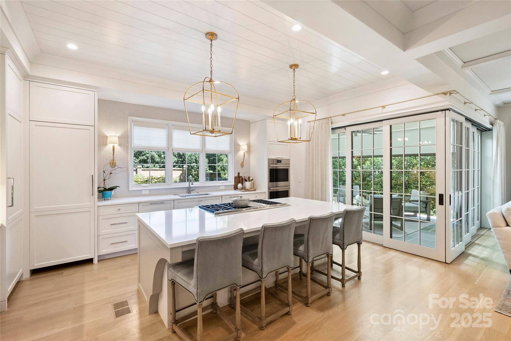 Charlotte, NC 28207,2355 Croydon RD