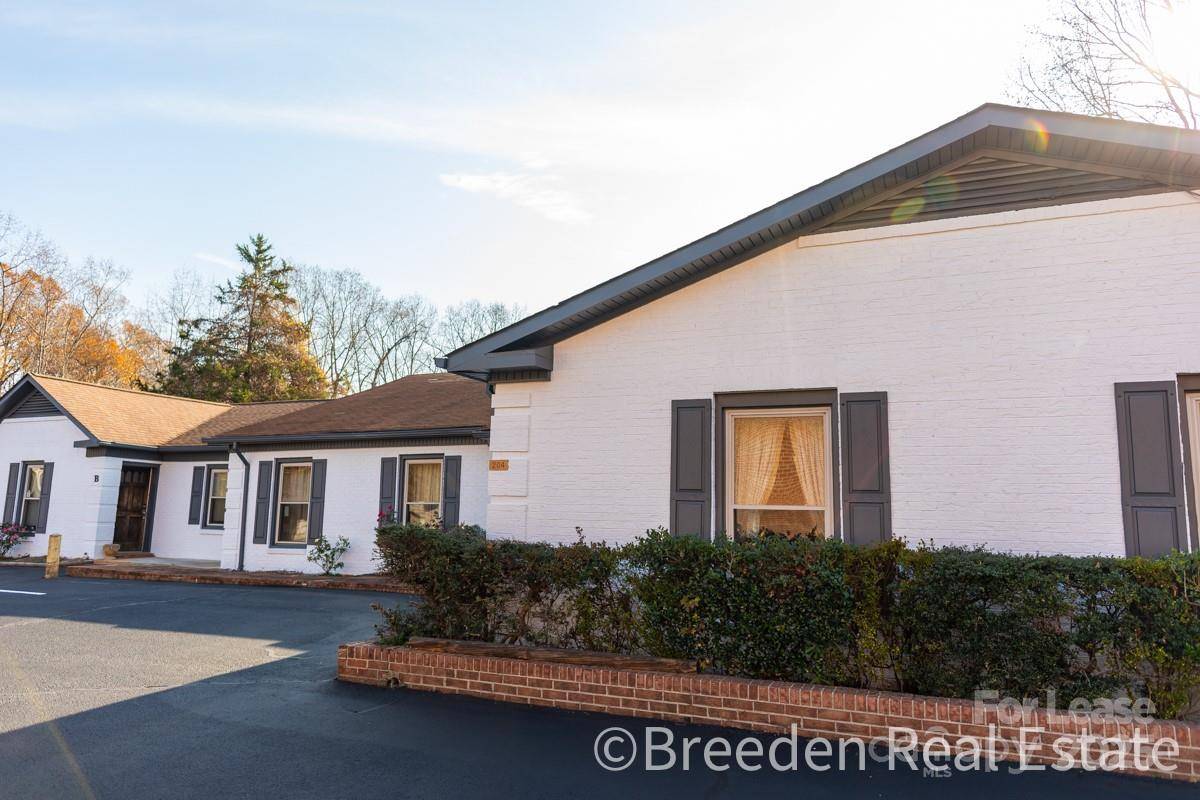 Morganton, NC 28655,204 E McDowell ST