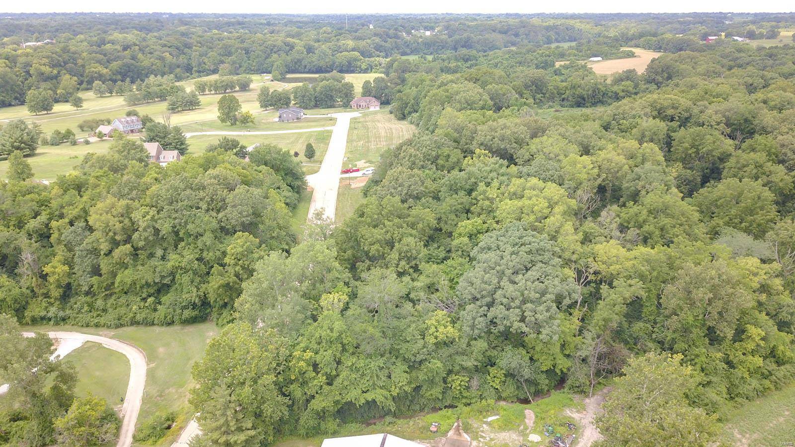 Alton, IL 62002,0 Woodland Hills DR