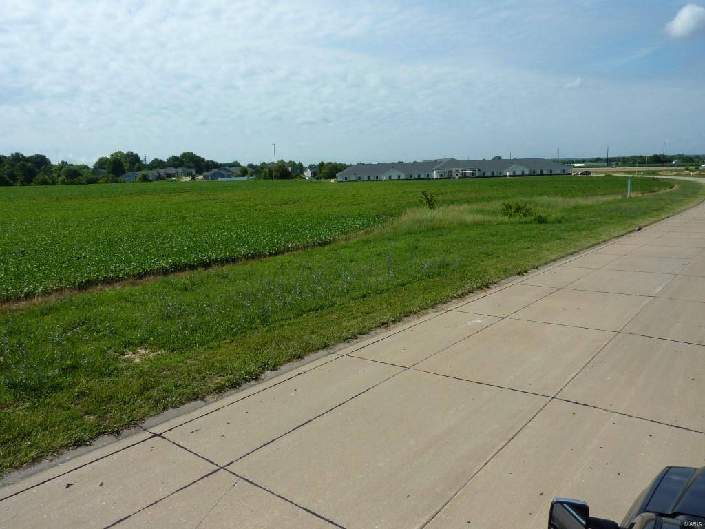 Waterloo, IL 62298,0 Station Crossing Lot 13