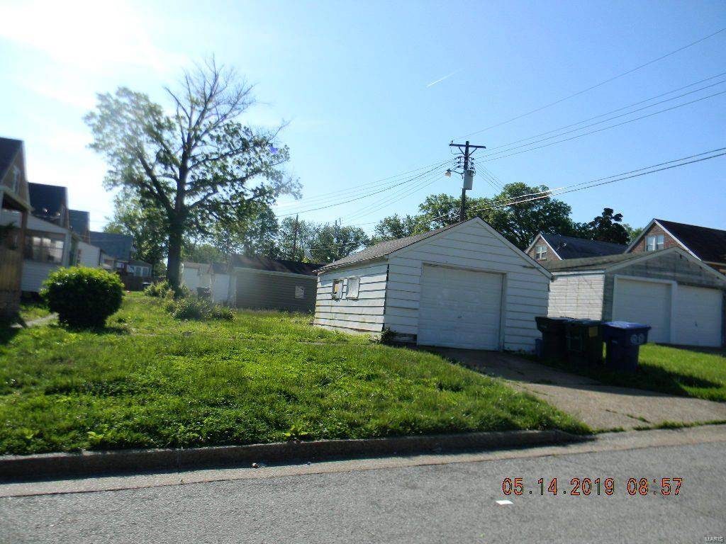 St Louis, MO 63147,1546 Orchid AVE