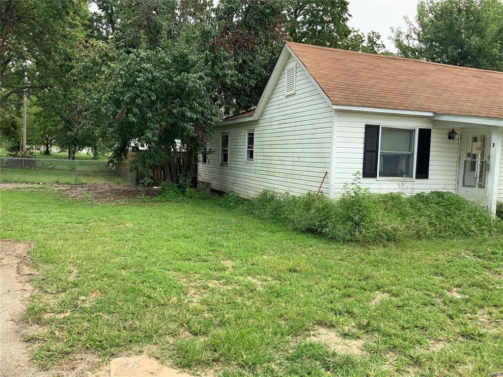 Winfield, MO 63389,204 Killam ST