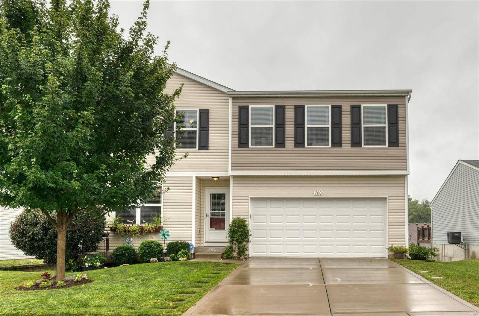 Wentzville, MO 63385,700 Rabbit Run DR