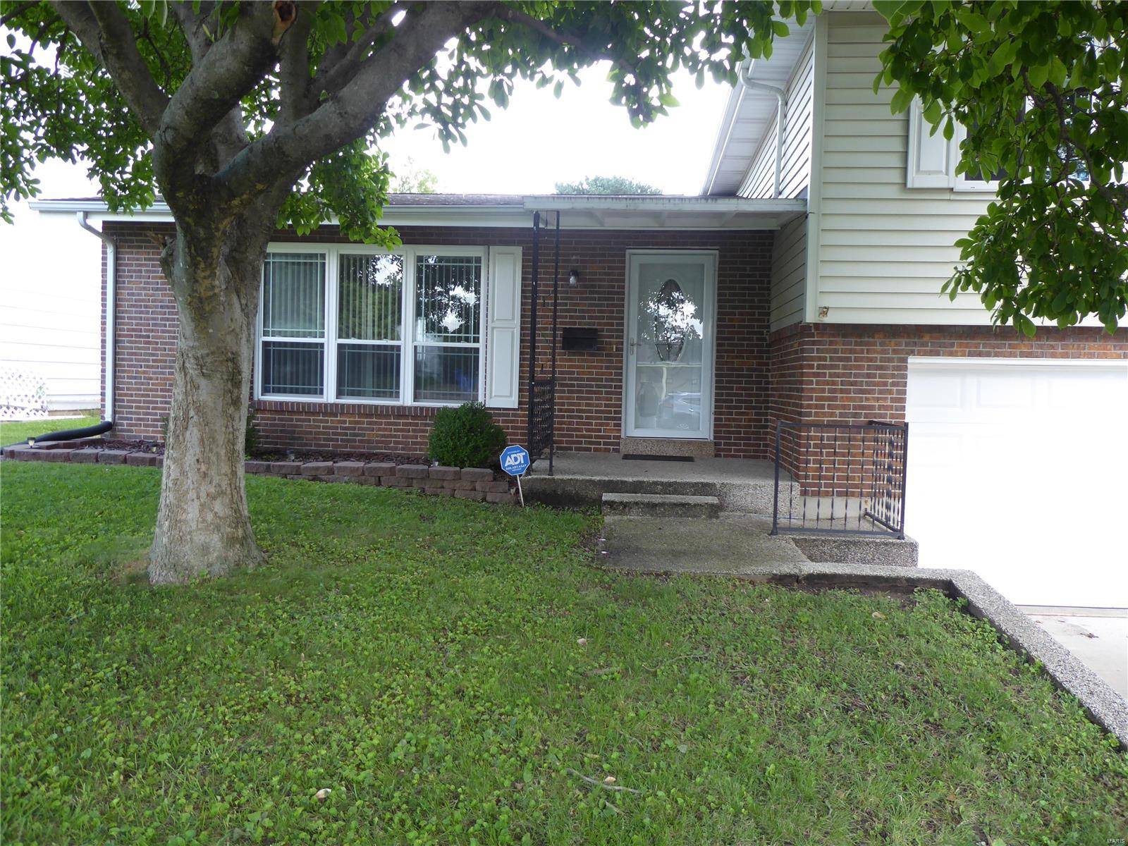 Florissant, MO 63031,1985 Danelle DR