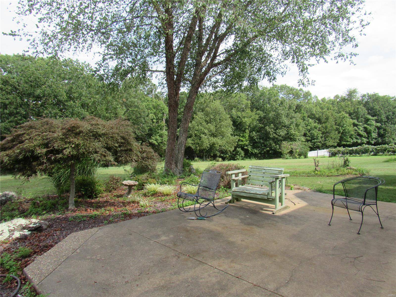 Cuba, MO 65453,111 Ridge View DR