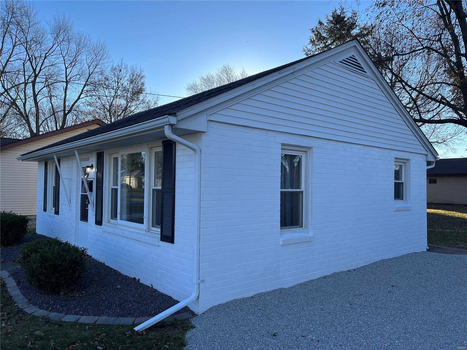 Jerseyville, IL 62052,1112 W Exchange