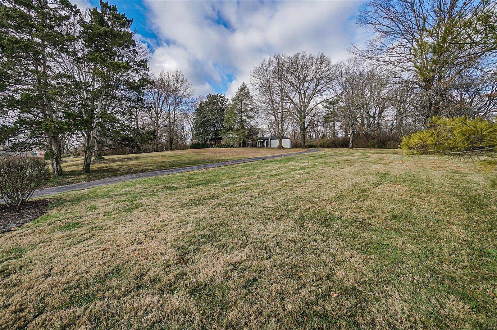 St Louis, MO 63131,12 Claychester DR