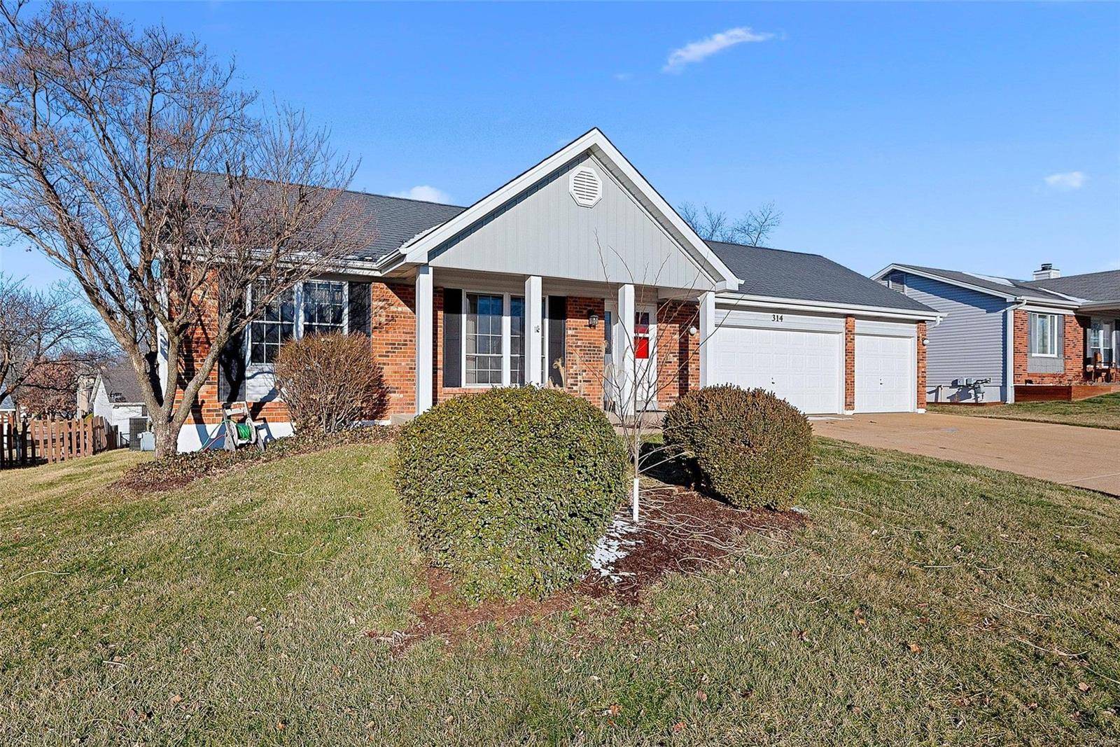 St Peters, MO 63304,314 Atrium Ridge CT