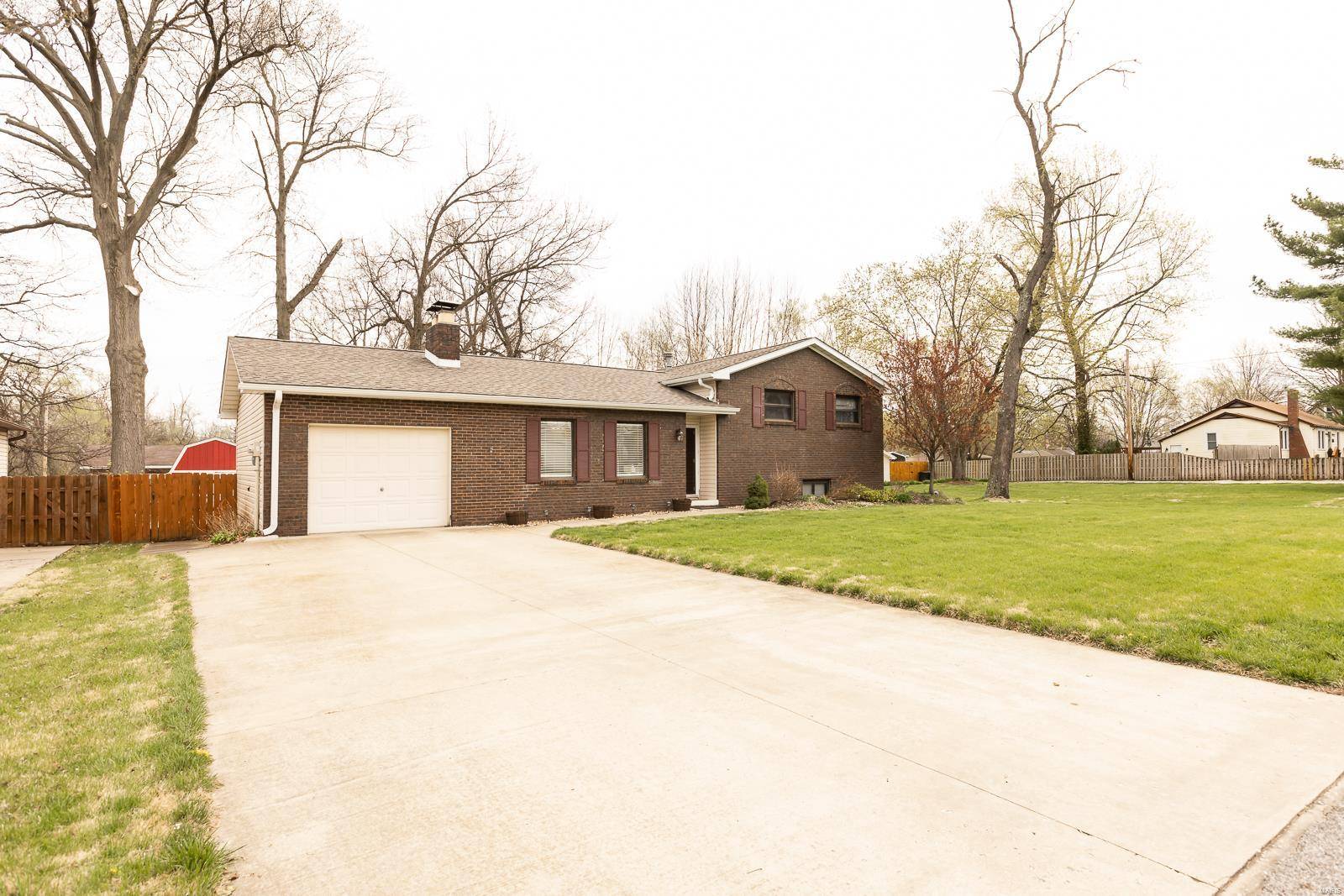 East Alton, IL 62024,52 Dugger ST