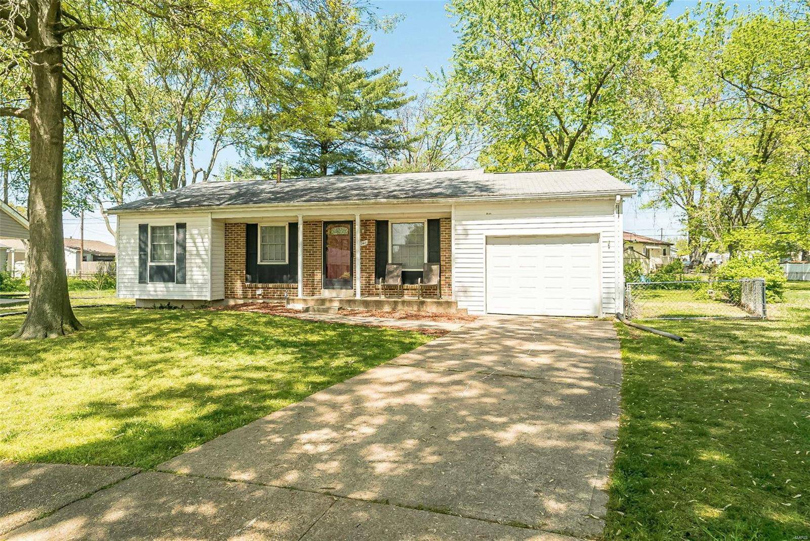 Hazelwood, MO 63042,7411 Rose Grove CT