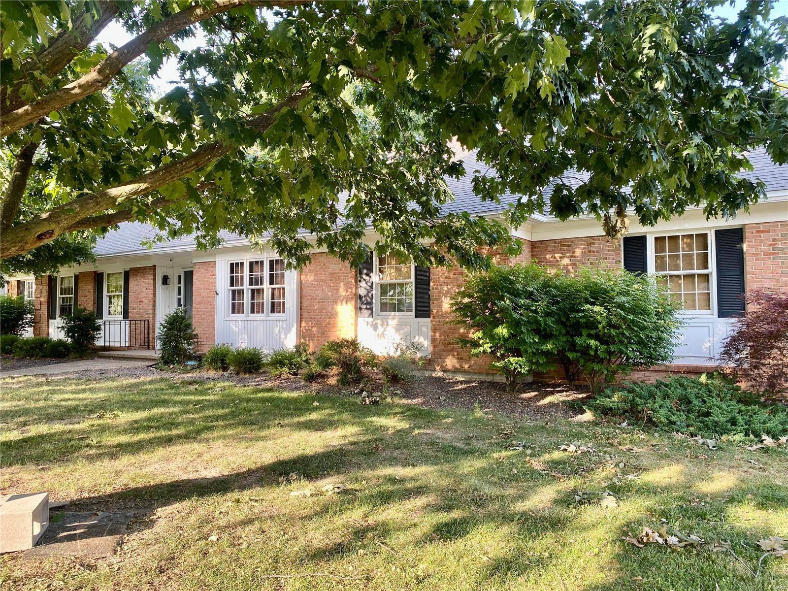 Montgomery City, MO 63361,115 Sharon DR