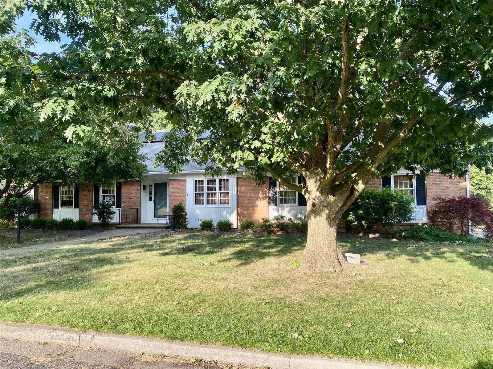 Montgomery City, MO 63361,115 Sharon DR