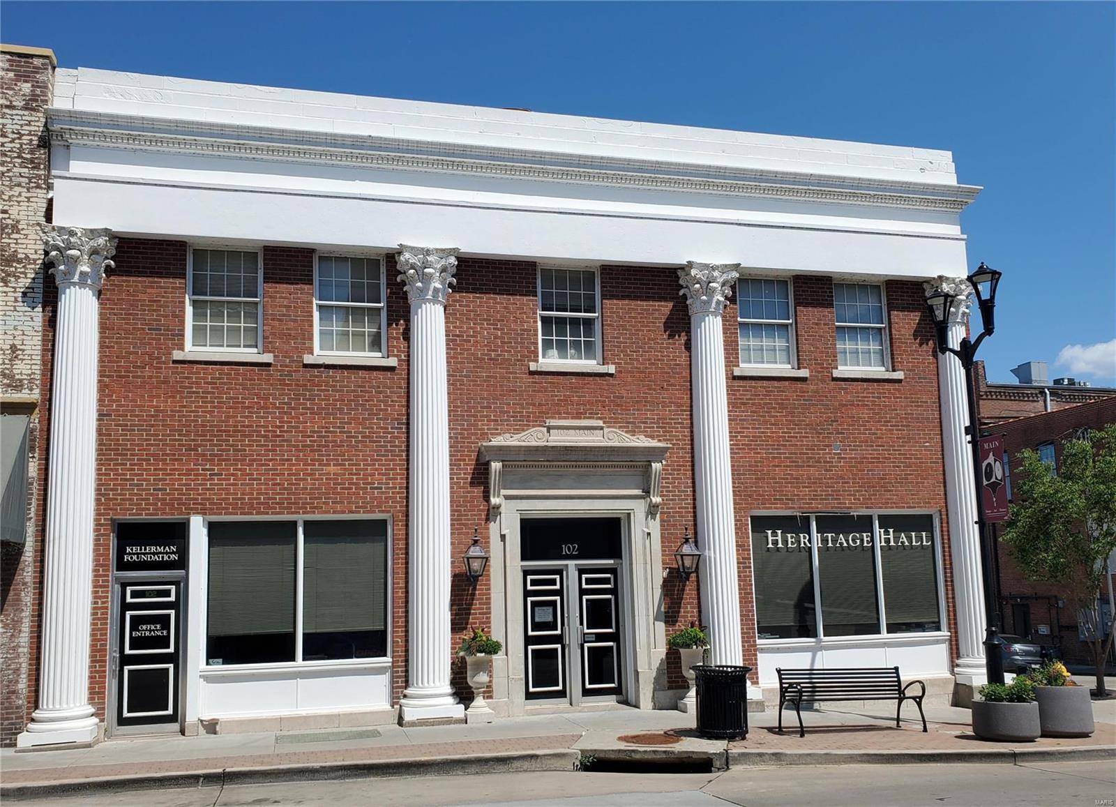 Cape Girardeau, MO 63701,102 N Main ST
