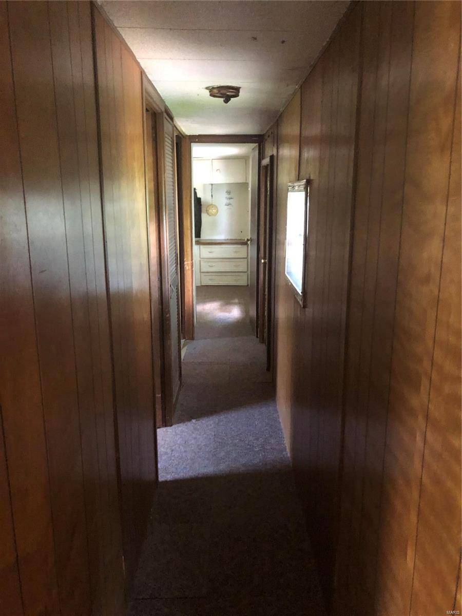 New Douglas, IL 62074,404 W Douglas ST