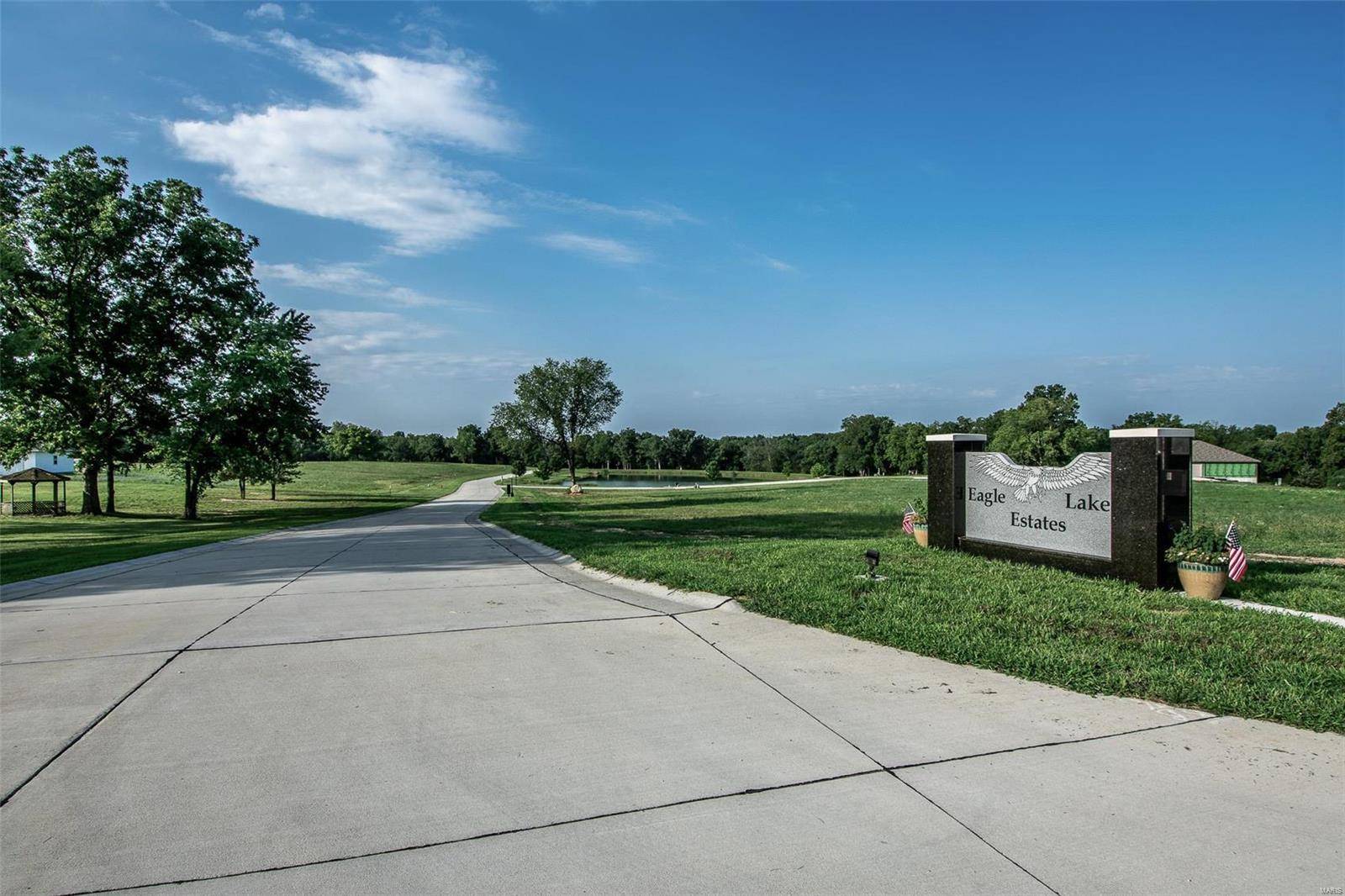 Holts Summit, MO 65043,8 Eagle Lake LN