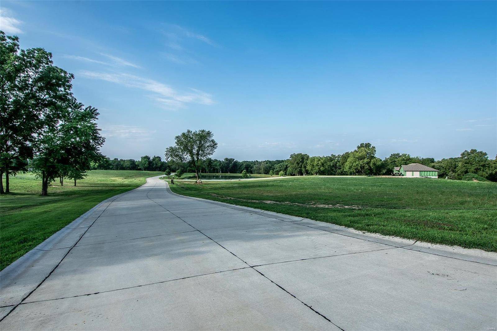 Holts Summit, MO 65043,10 Eagle Lake LN