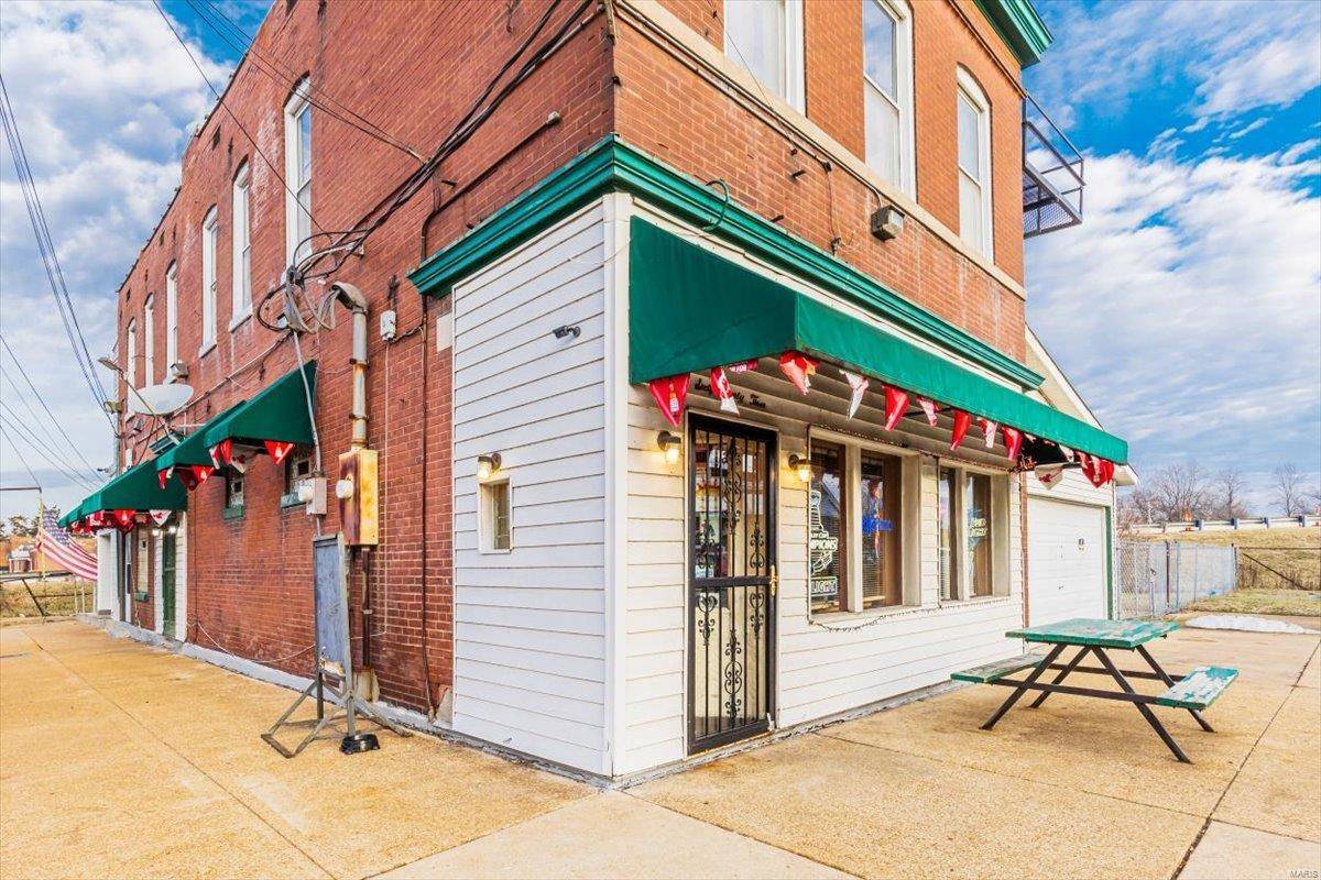 St Louis, MO 63111,6023 Virginia AVE