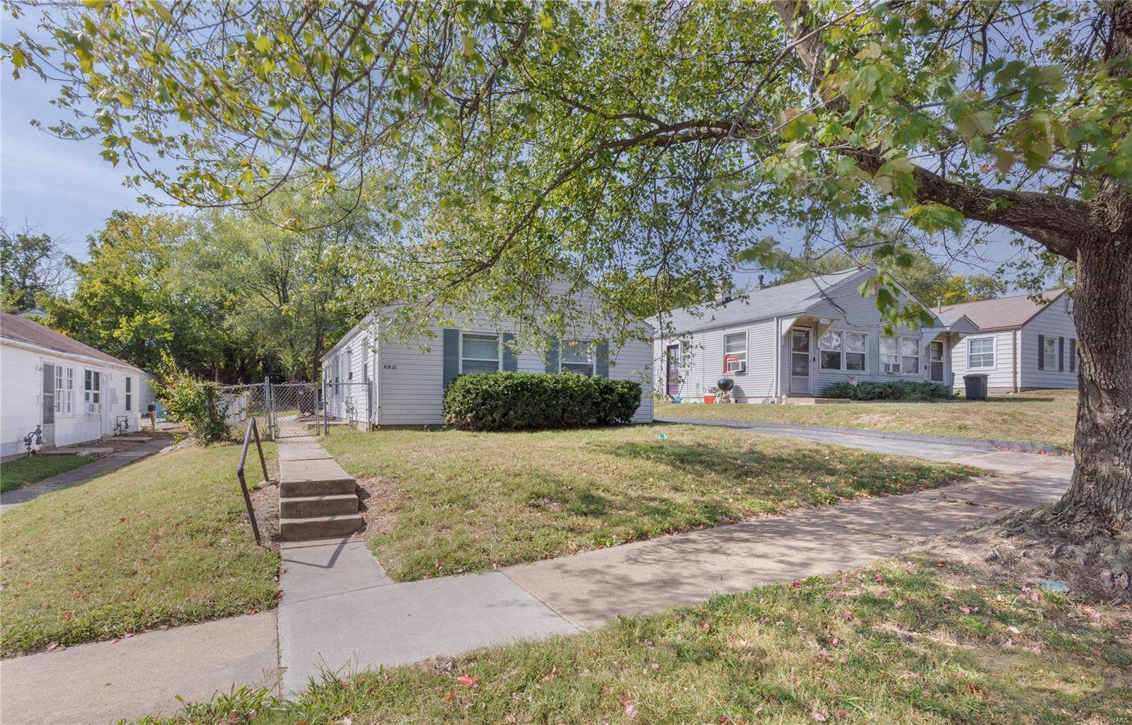 St Louis, MO 63139,1231 Louisville AVE