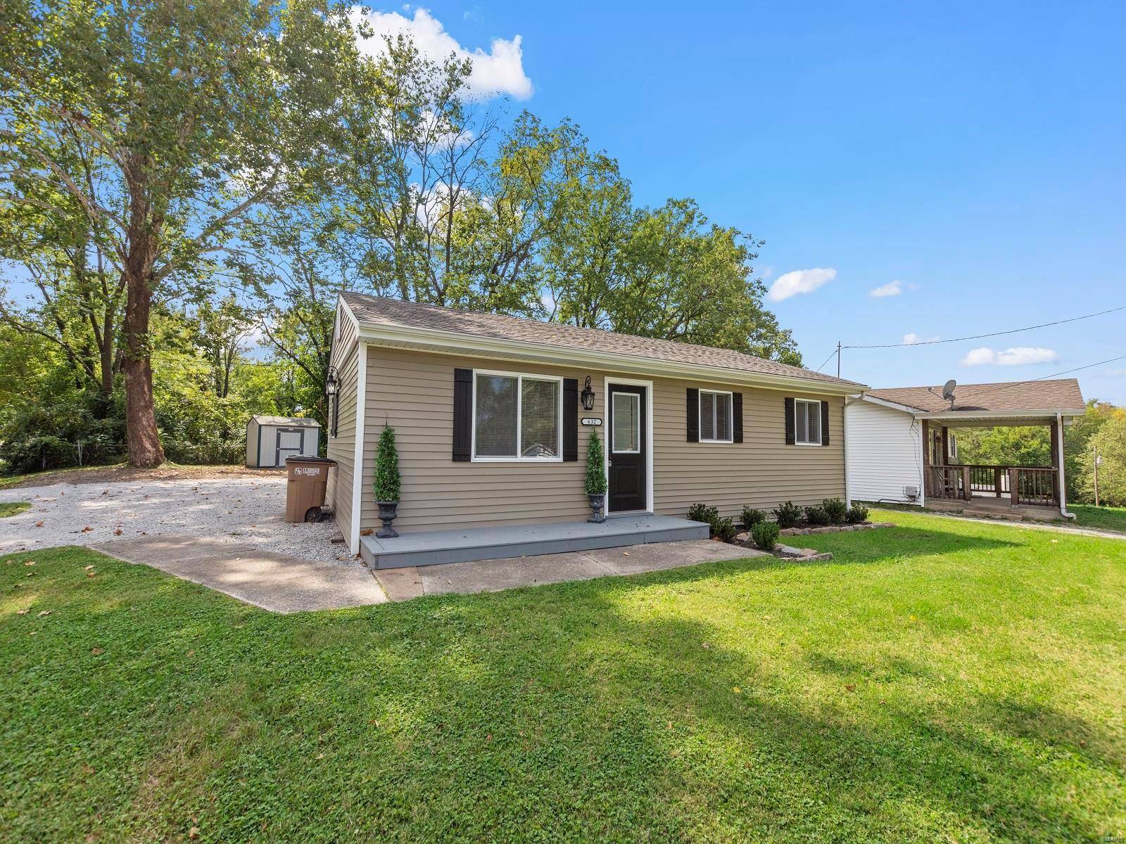 Belleville, IL 62223,632 Valencia DR