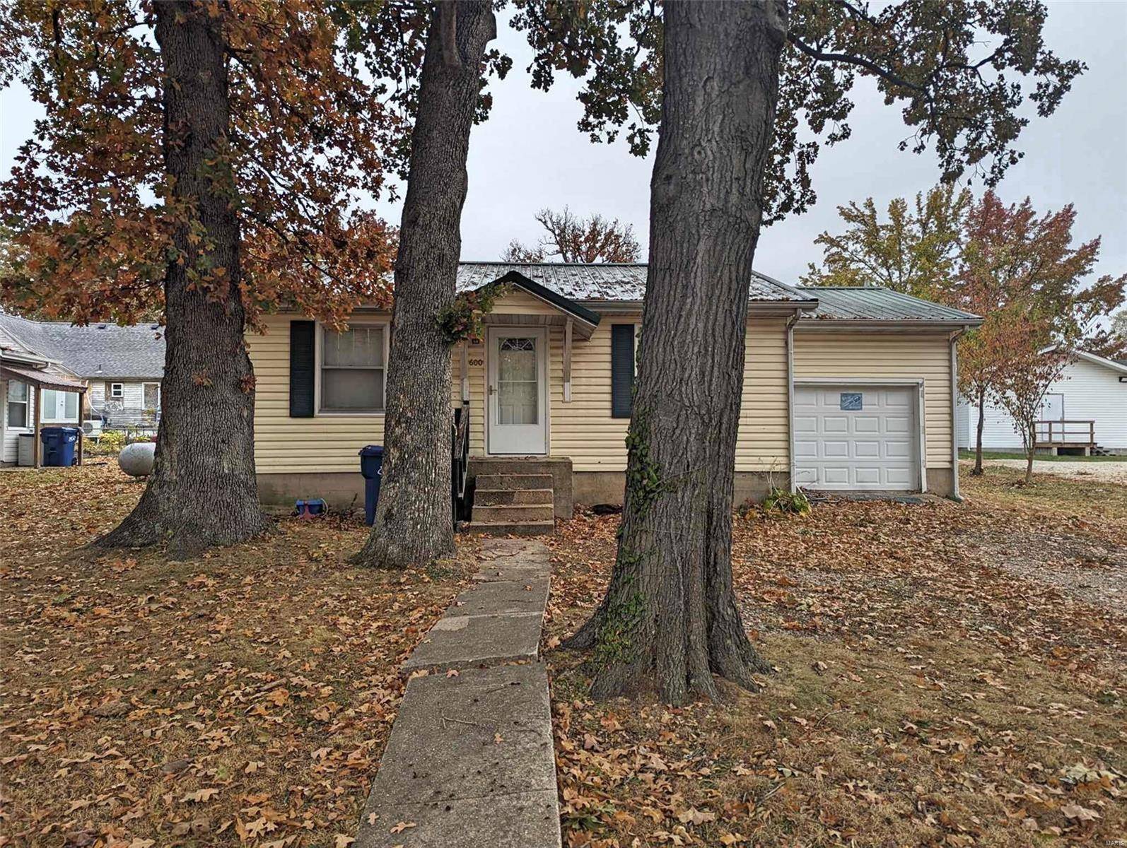 Salem, MO 65560,600 W Dillon PL