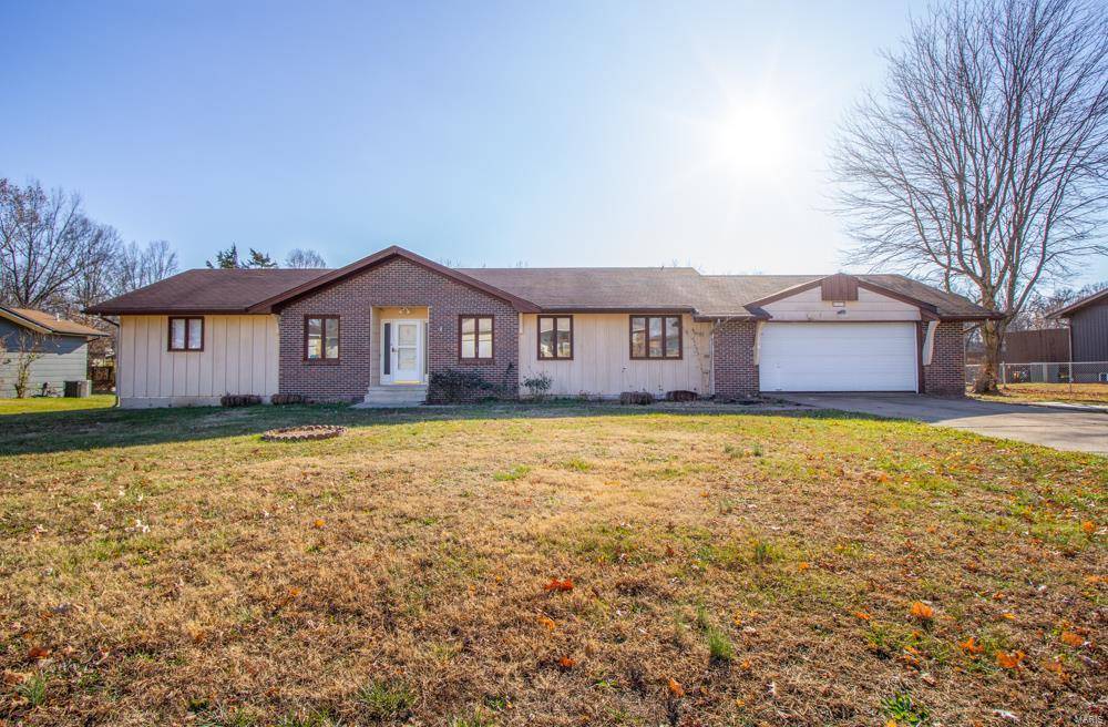 Lebanon, MO 65536,605 Hunters Creek DR