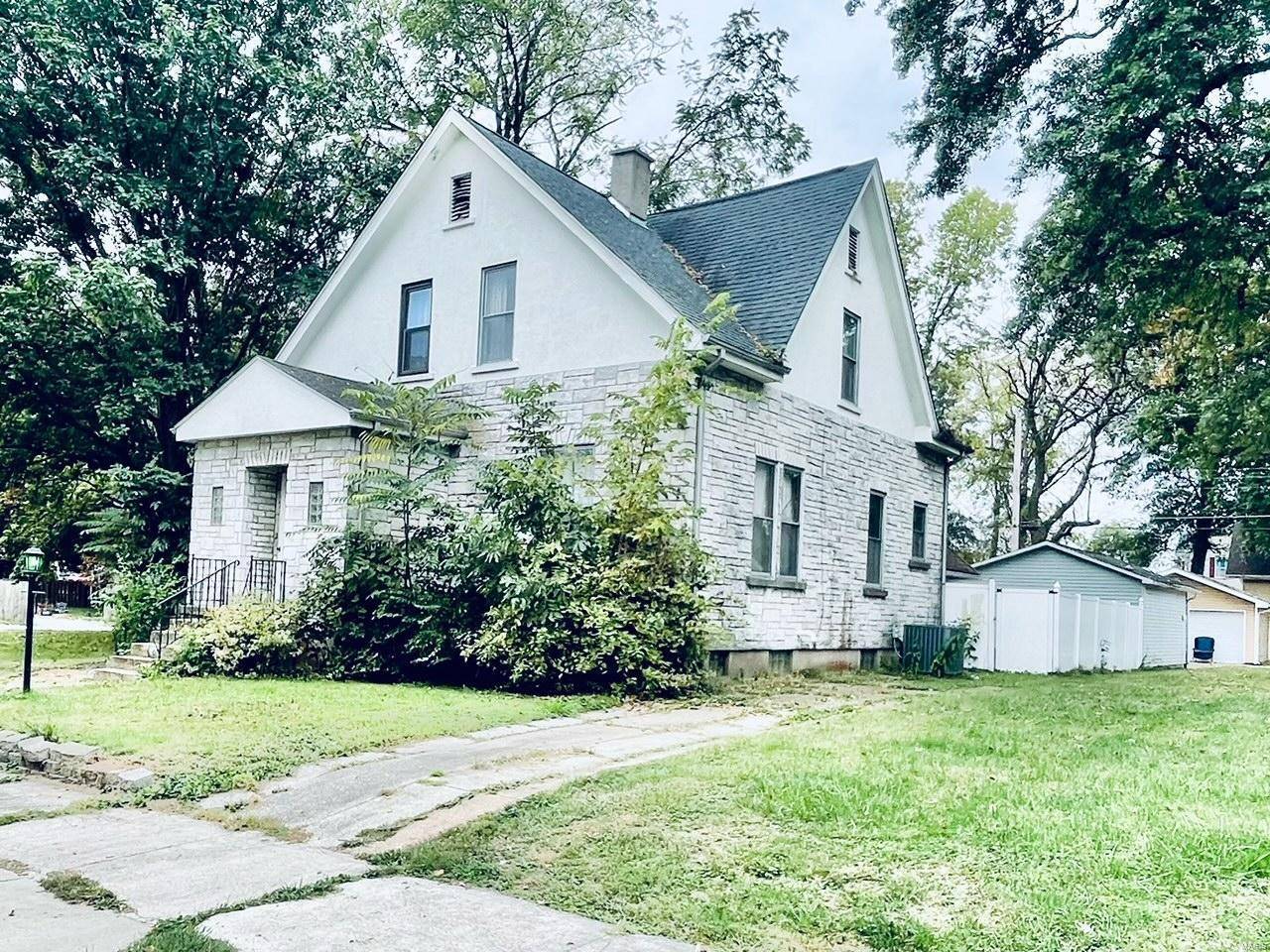 Belleville, IL 62221,105 Lucinda AVE