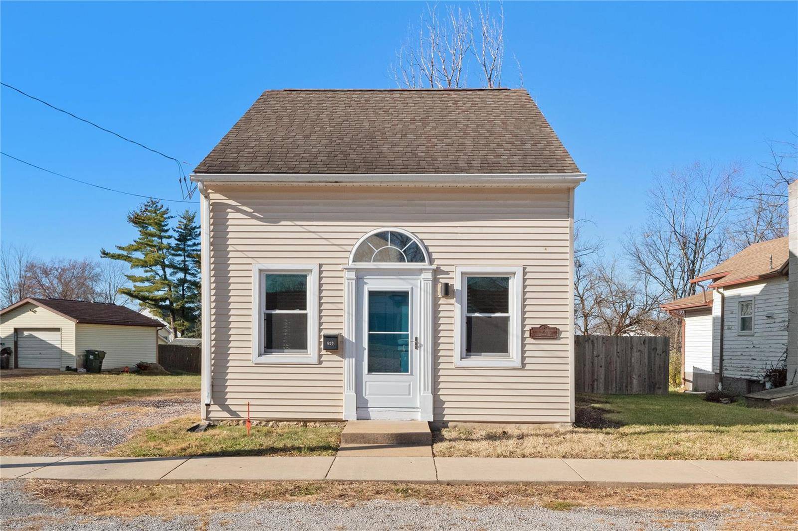 Waterloo, IL 62298,523 S Church ST