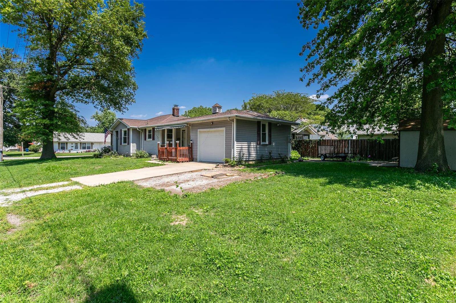 Trenton, IL 62293,202 S Walnut ST