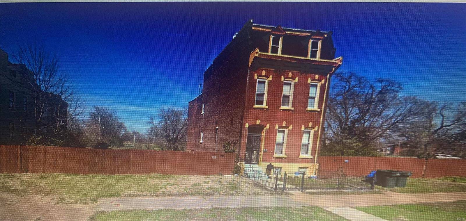 St Louis, MO 63106,1921 Warren ST