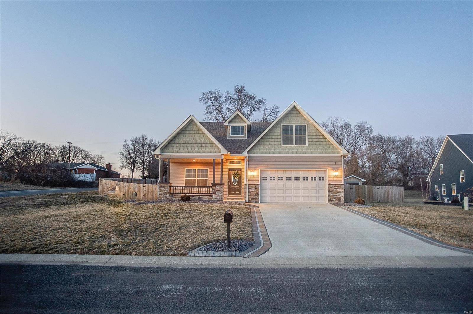 Lebanon, IL 62254,1113 Indian Court