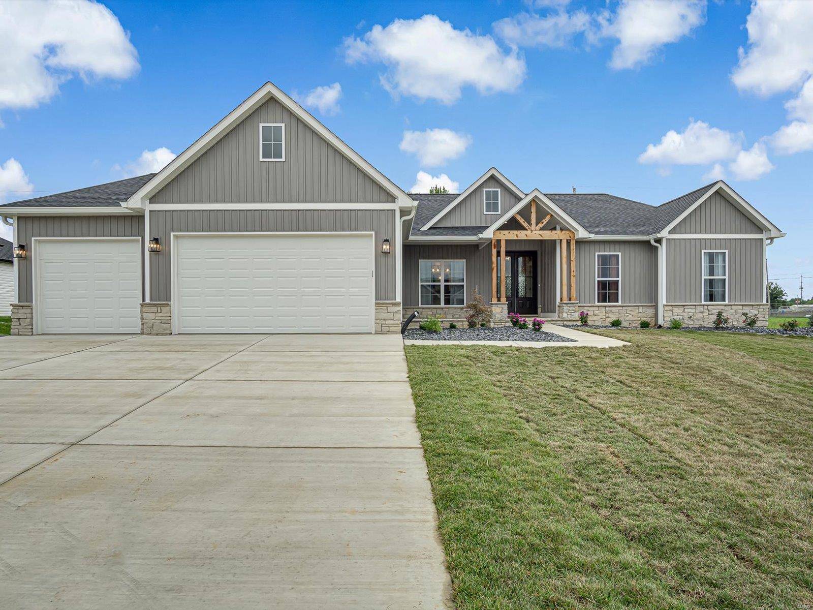 Smithton, IL 62285,4016 TBB Autumn Oak DR