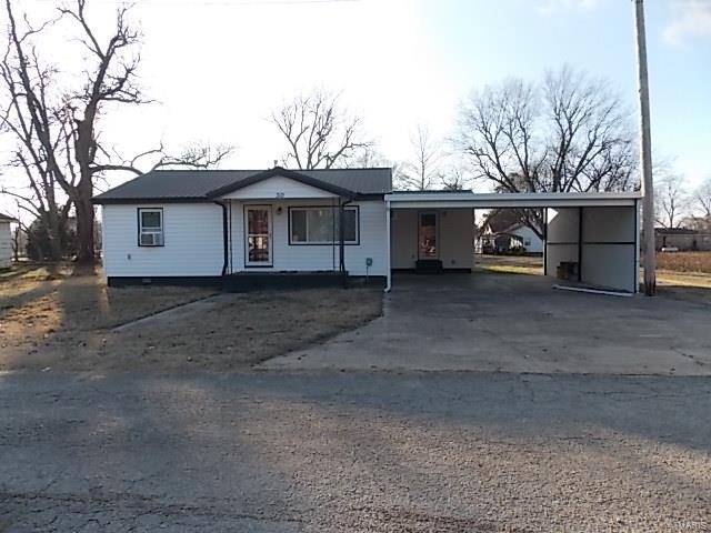 Cardwell, MO 63829,310 N Knoble