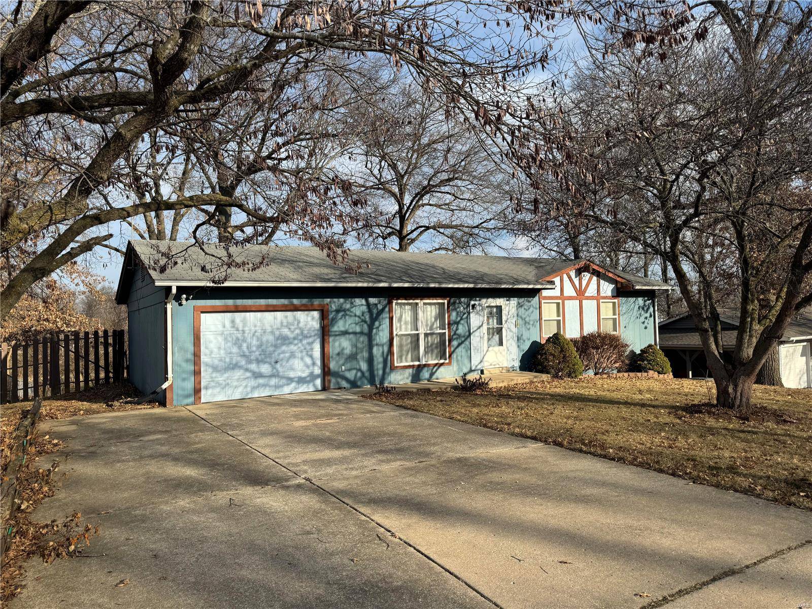 Troy, MO 63379,845 Sommerset DR