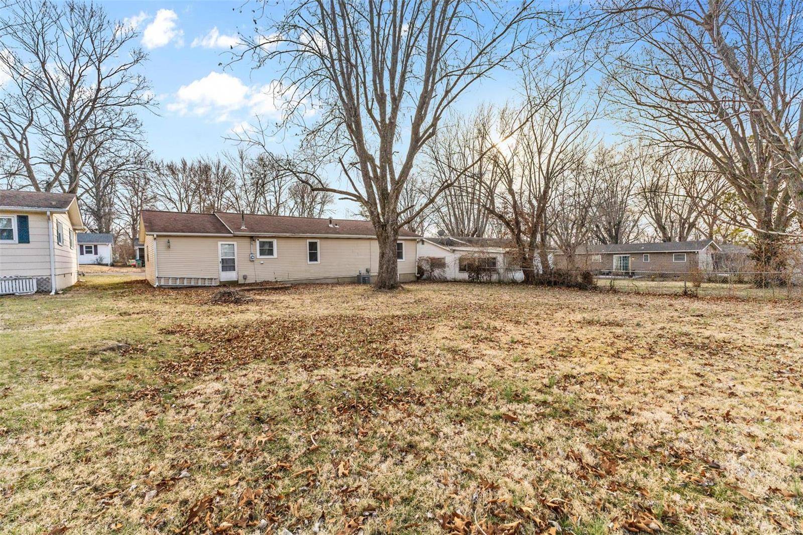 Farmington, MO 63640,325 Pell ST