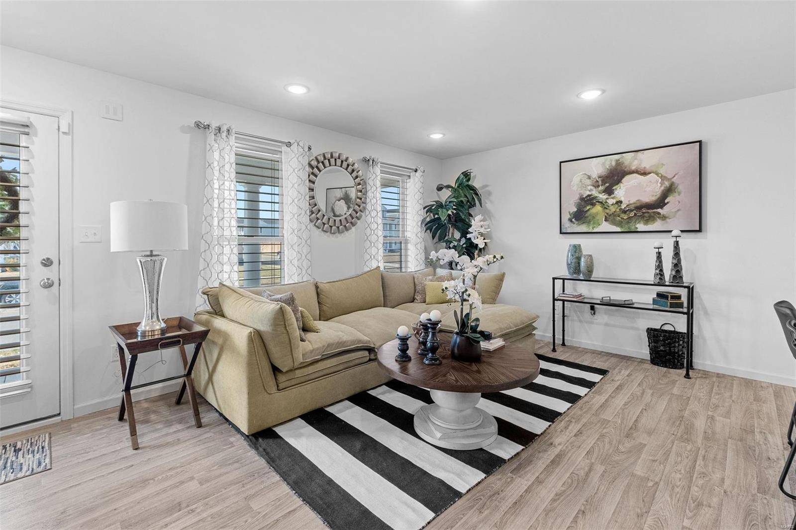St Charles, MO 63301,6112 New Town DR