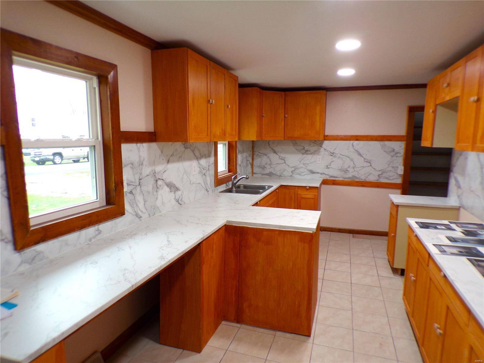 Vandalia, MO 63382,904 N Walnut ST N